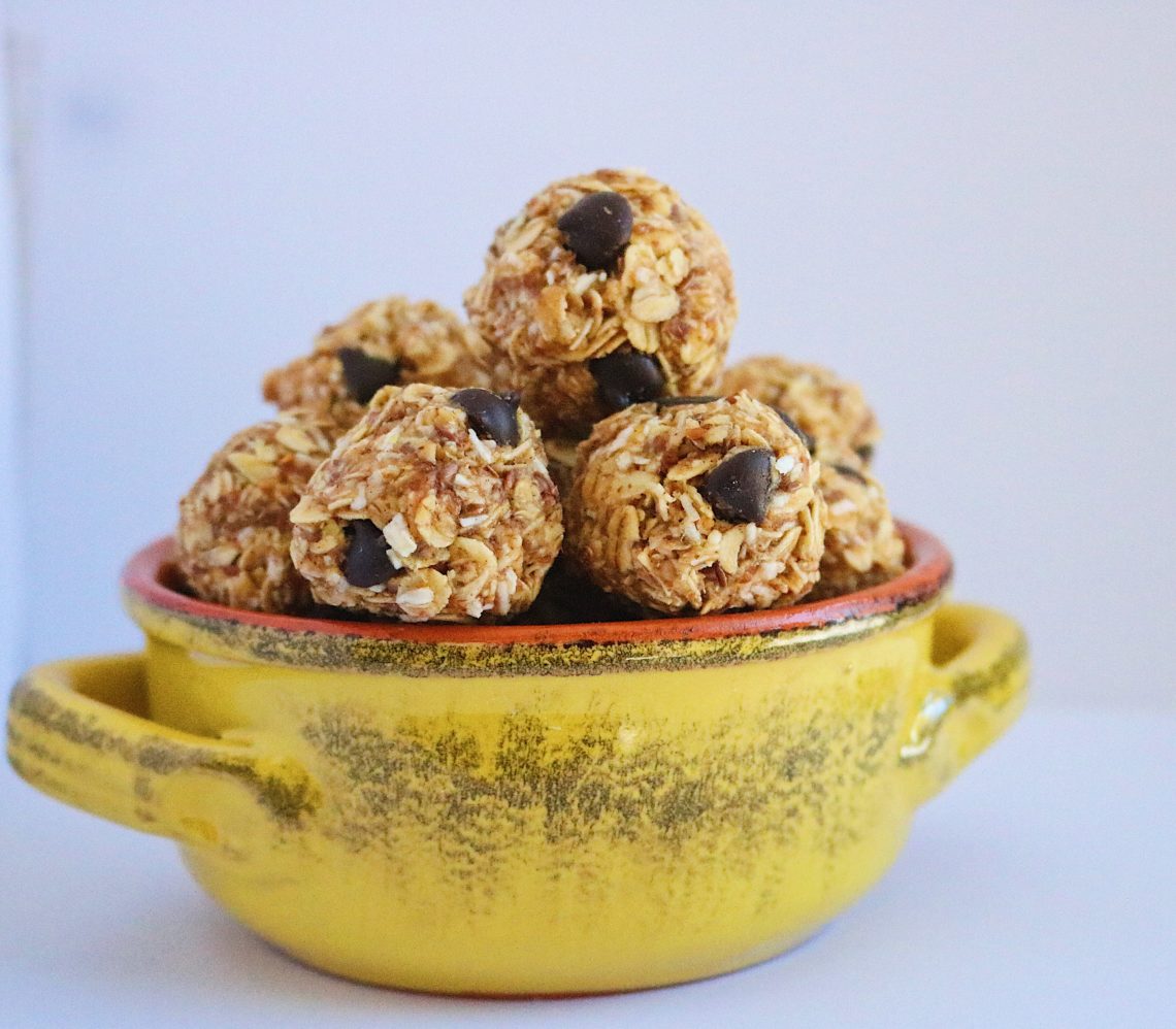 These healthy no-bake lactation balls are just as easy to make as they are to eat. Vegan and gluten-free. No brewers yeast required!