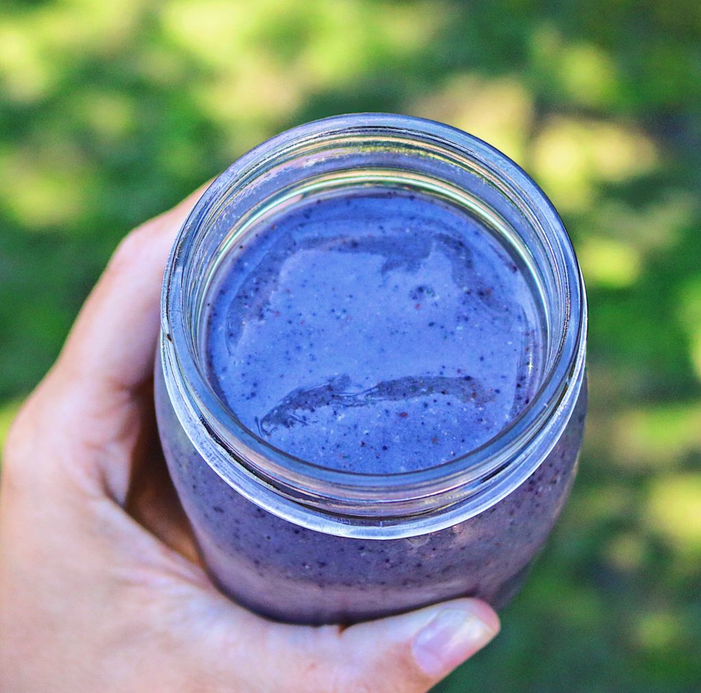This simple fertility smoothie doesn't include any fancy ingredients but is based on what your body needs like healthy fats, and fruits and veggies.