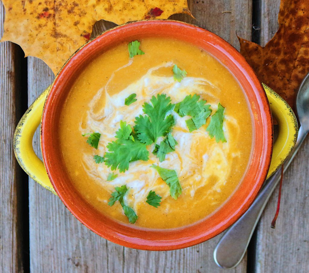 Easy and healthy vegan roasted butternut squash soup recipe. This recipe is extra creamy because it's made with coconut milk. ginger and garlic.